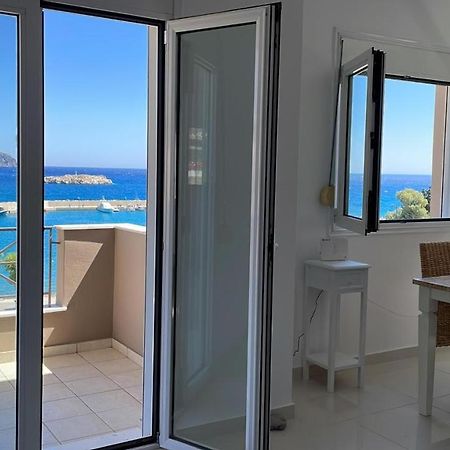 Locals Apartment Karpathos 外观 照片